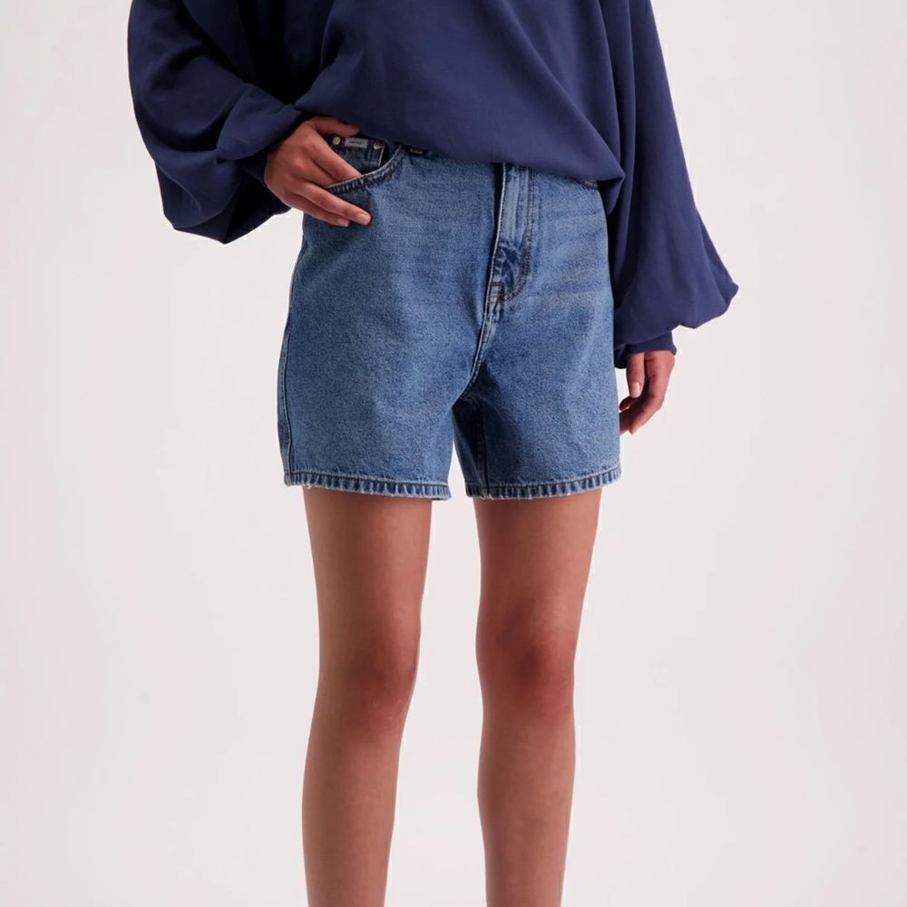 AMENDI ted shorts
